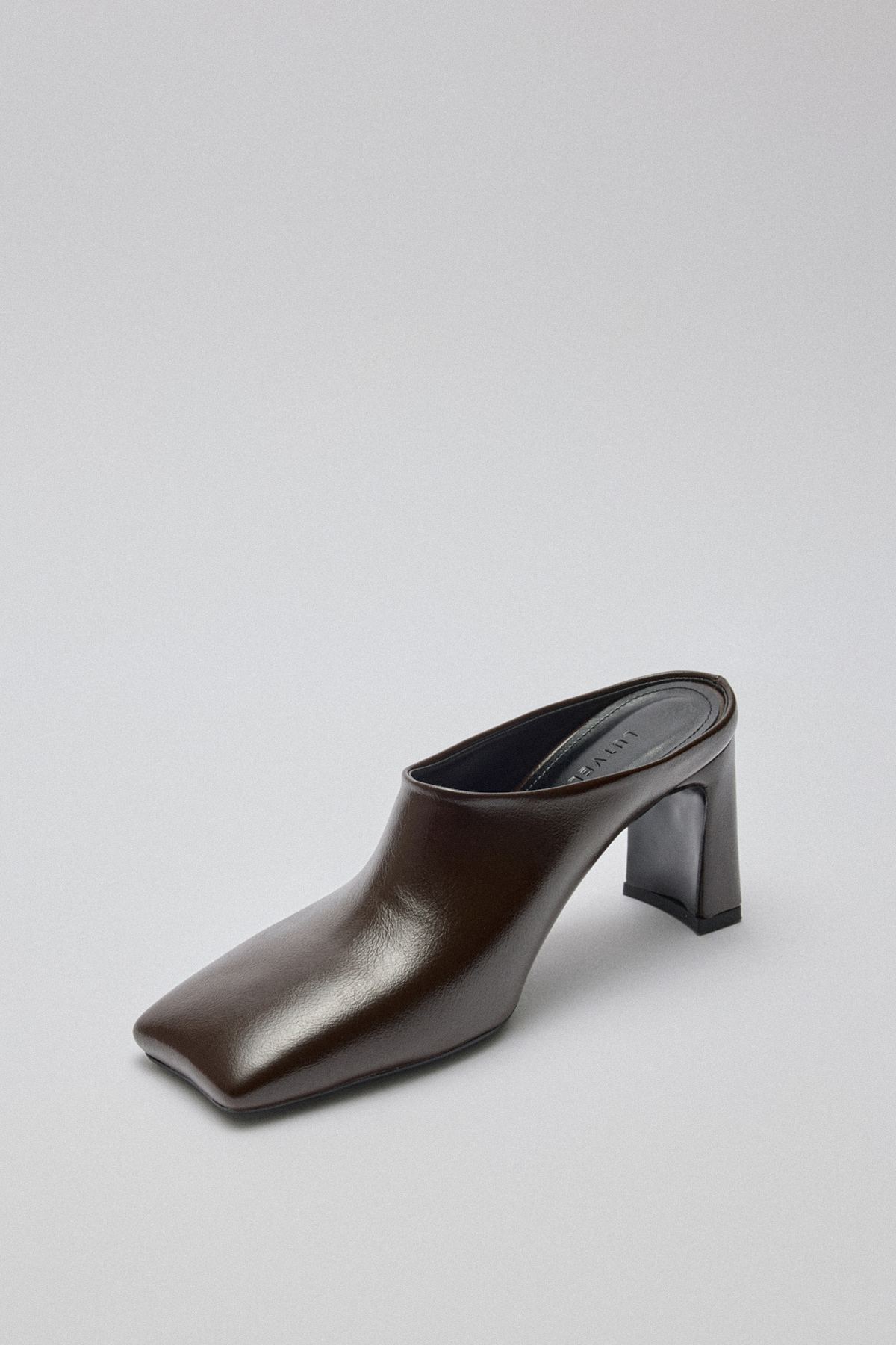 Küt Burun Terlik Acı Kahve Kadın Topuklu