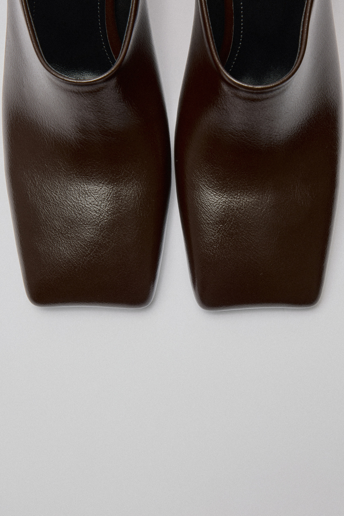 Küt Burun Terlik Acı Kahve Kadın Topuklu