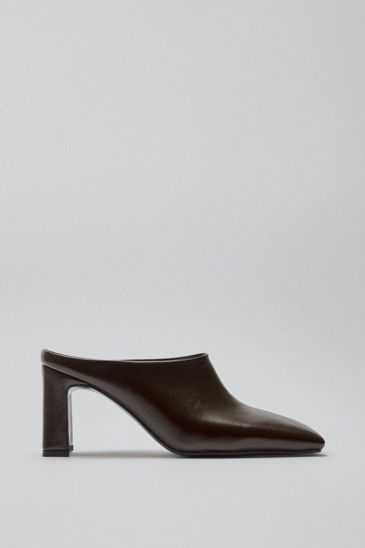 Küt Burun Terlik Acı Kahve Kadın Topuklu