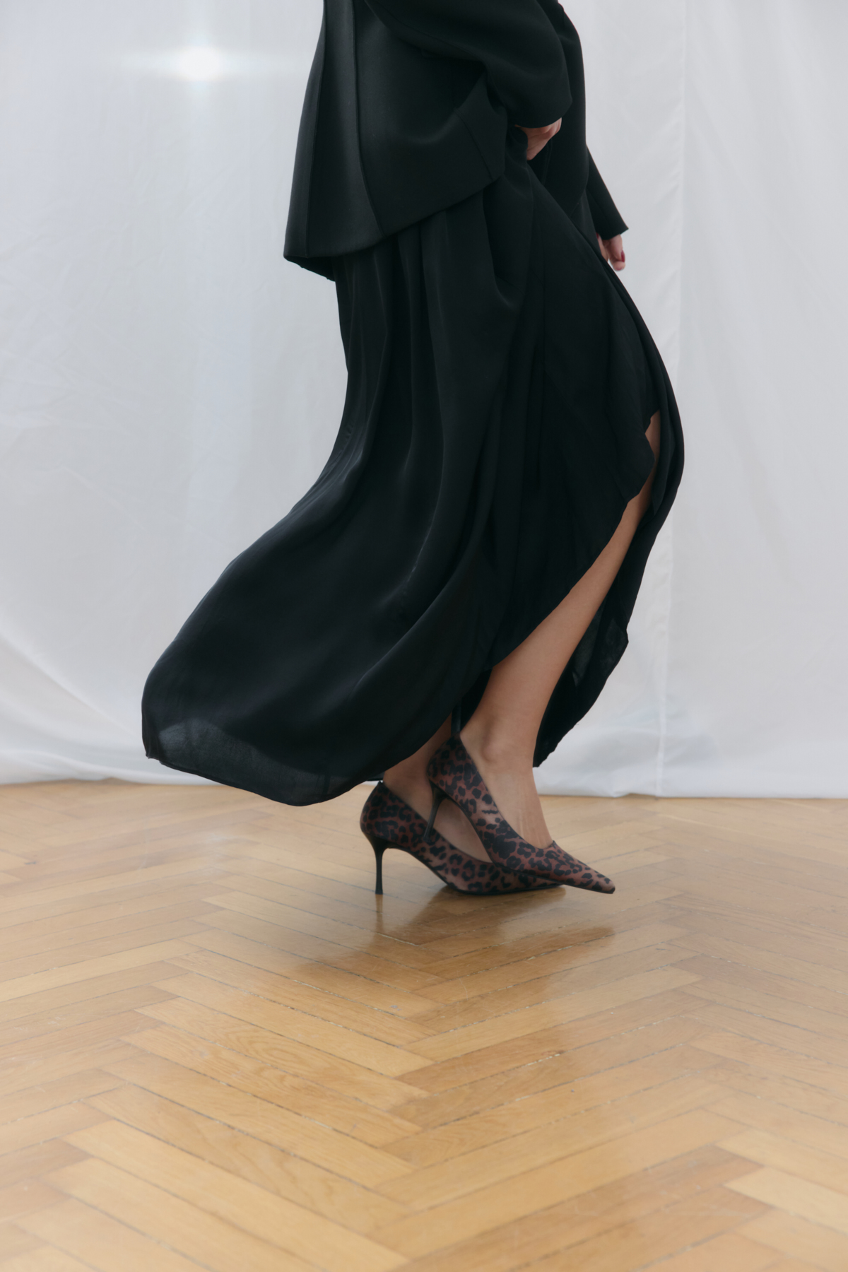 Deri Görünümlü Sivri Burun Stiletto Leopar Kadın Topuklu