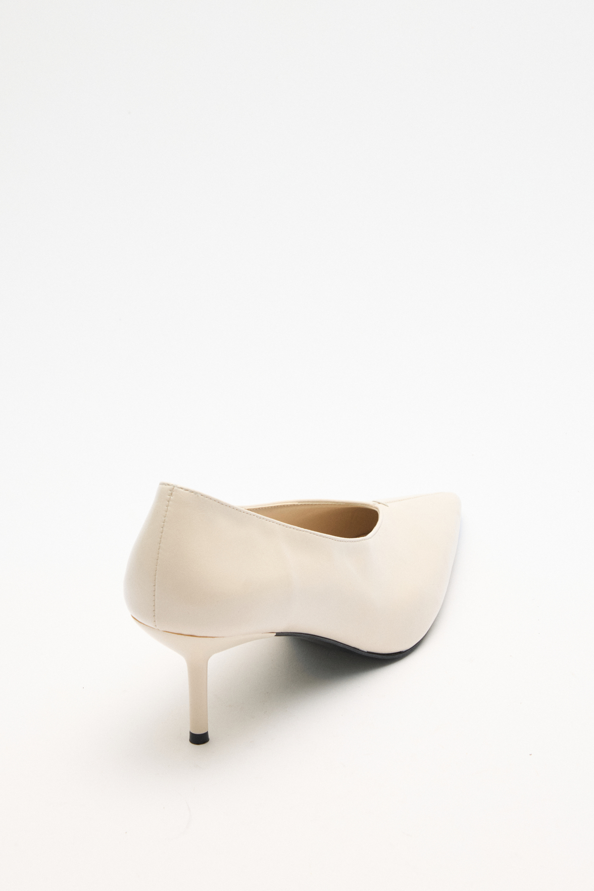 Sivri Burun Klasik Kemik Kadın Topuklu