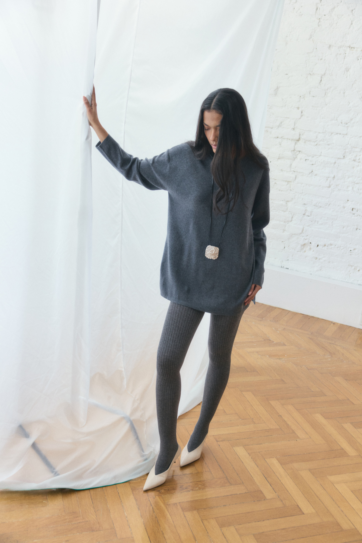 Sivri Burun Klasik Kemik Kadın Topuklu