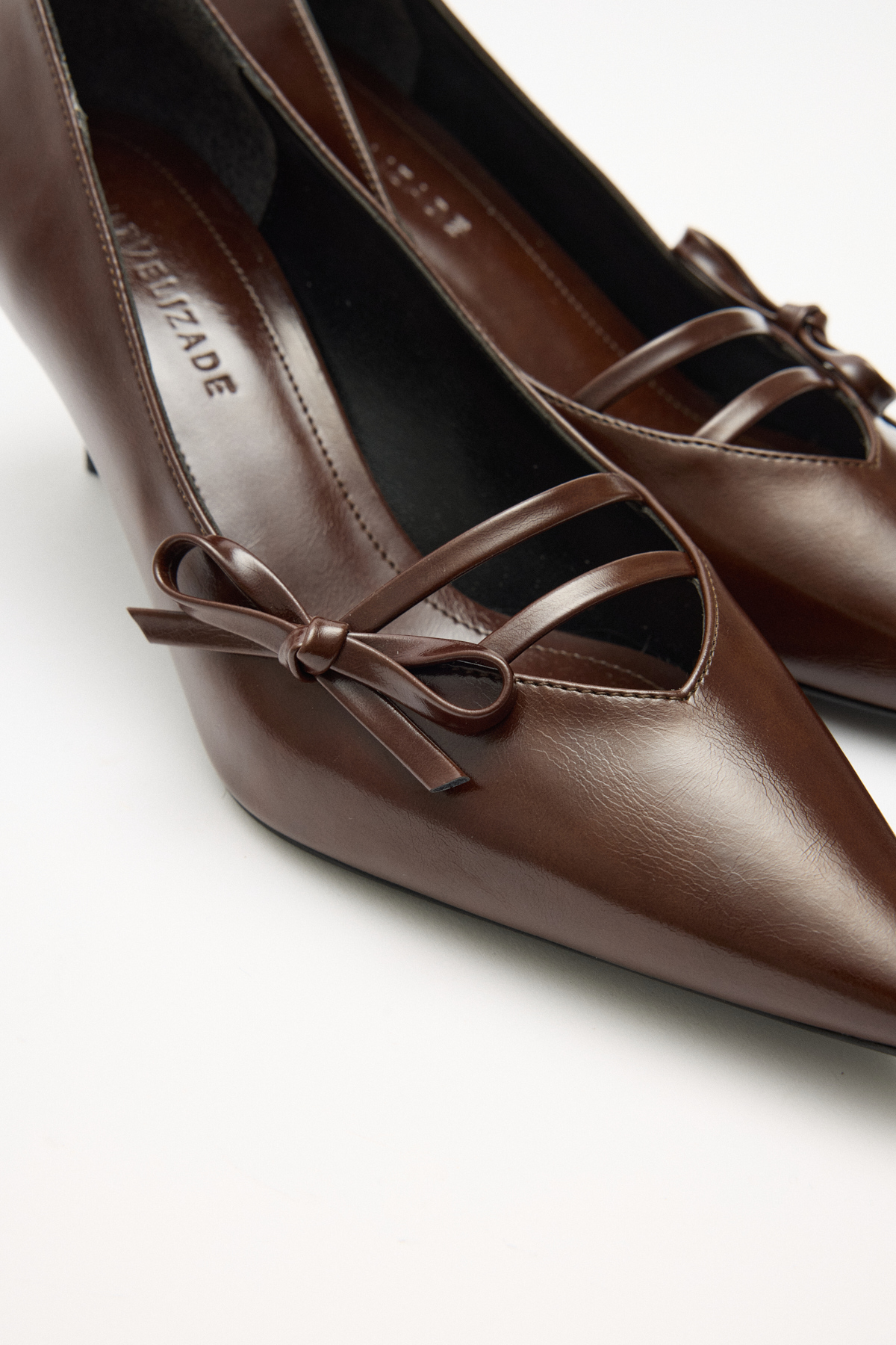 Sivri Burun Kurdele Detaylı Acı Kahve Kadın Topuklu