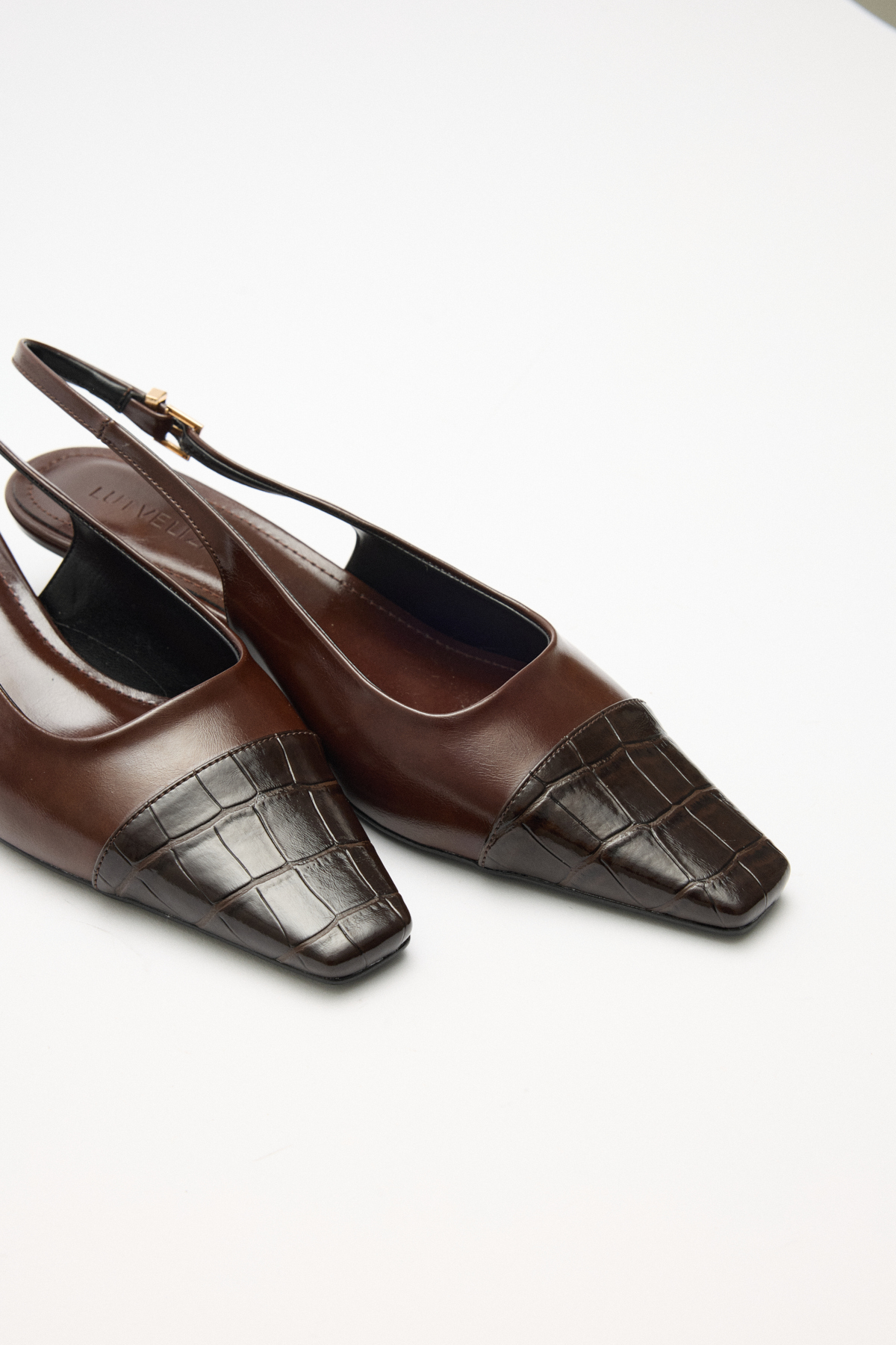 Küt Burun Deri Görünümlü Acı Kahve Kadın Topuklu