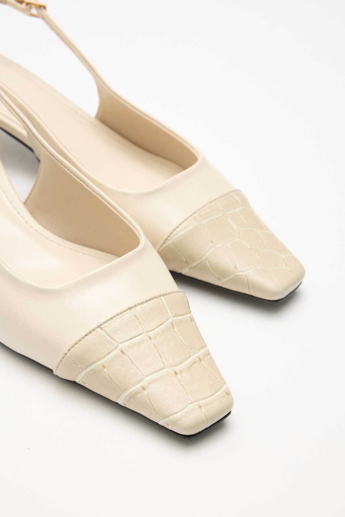 Küt Burun Deri Görünümlü Kemik Kadın Topuklu