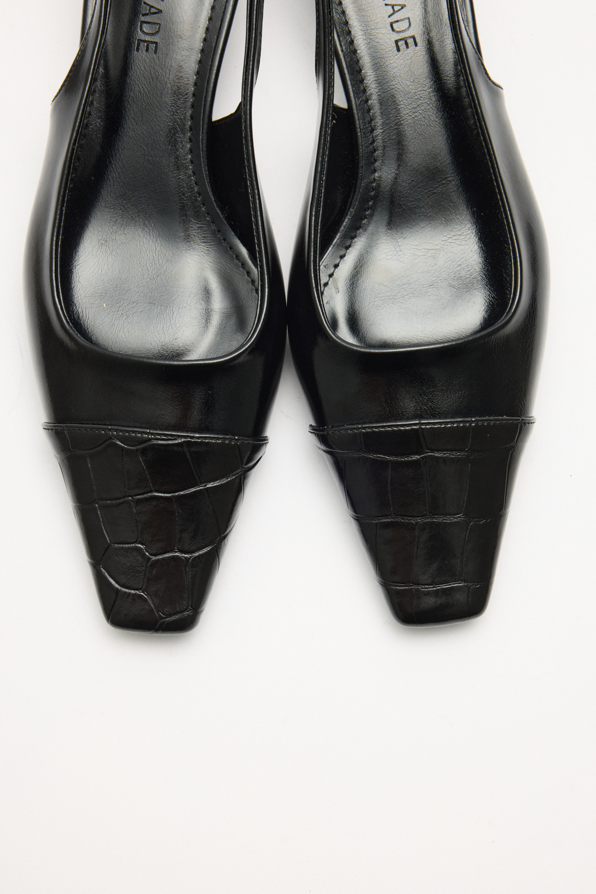 Küt Burun Deri Görünümlü Siyah Kadın Topuklu