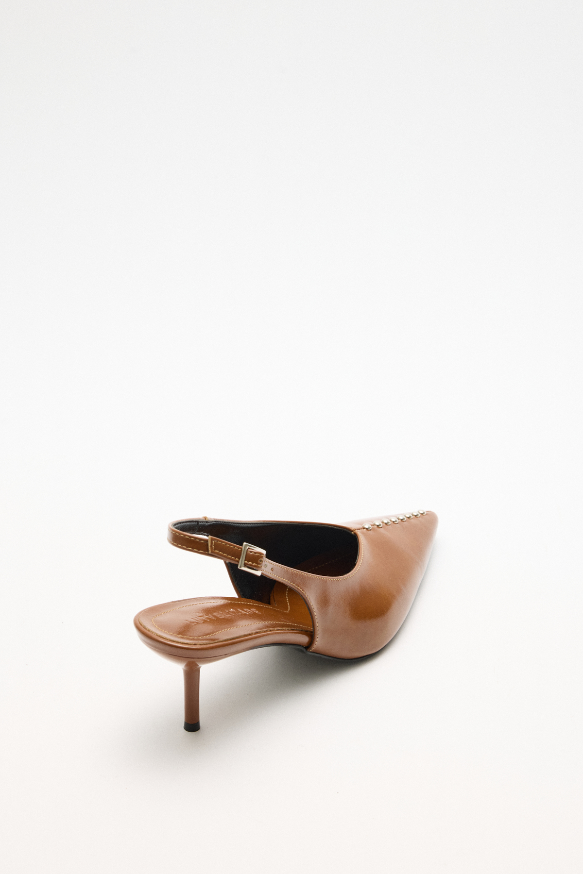 Sivri Burun Taş Detaylı Karamel Kadın Topuklu