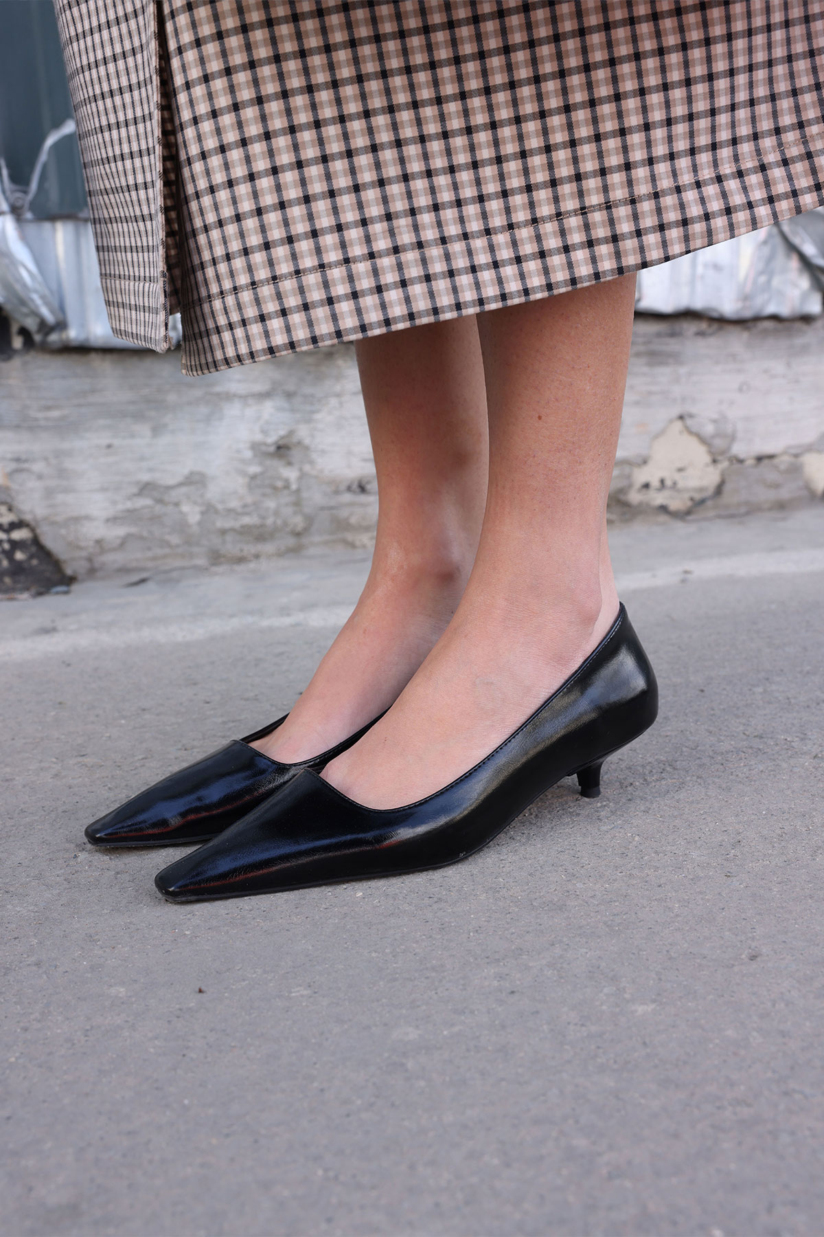 Minimal Küt Burun Siyah Kadın Topuklu