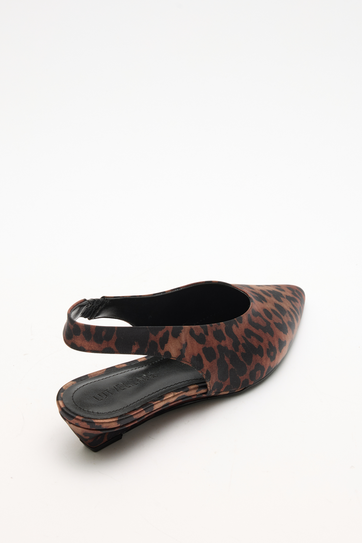 Sivri Burun Dekolteli Dolgu Topuk Leopar Kadın Topuklu