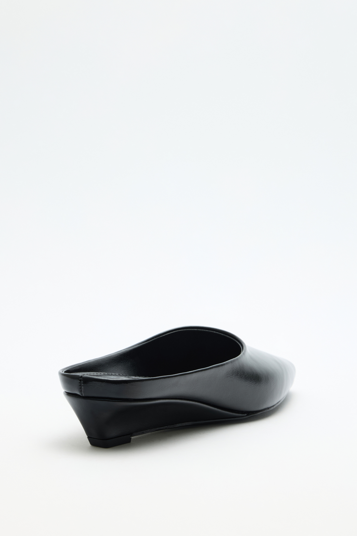 Deri Görünümlu Dolgu Topuk Siyah Kadın Topuklu