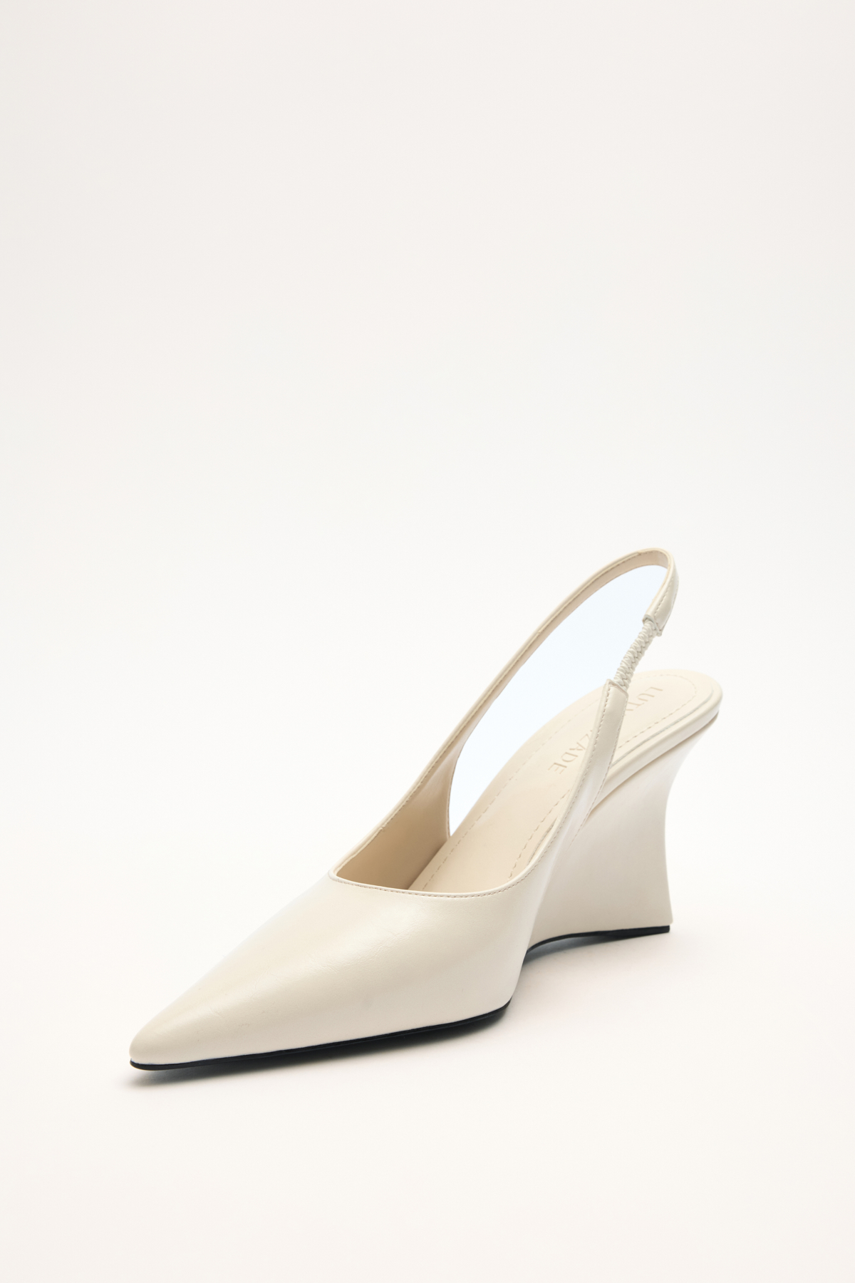 Deri Görünümlü Sivri Burun Dolgu Topuk Kemik Kadın Topuklu