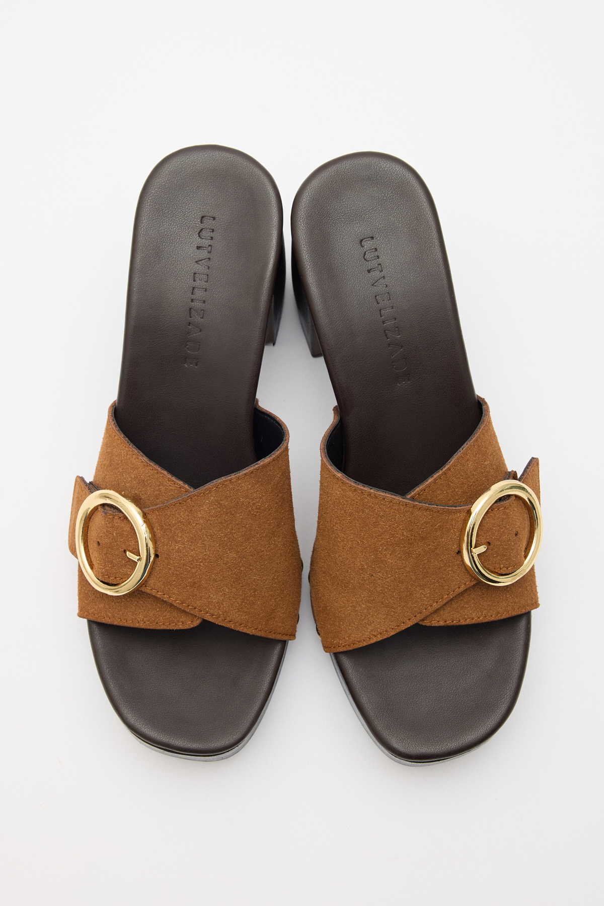 Toka ve Zımba Detaylı Taba Süet Kadın Topuklu