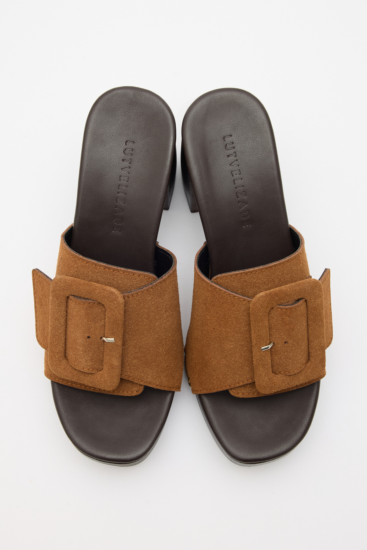 Büyük Tokalı ve Zımba Detaylı Taba Süet Kadın Topuklu