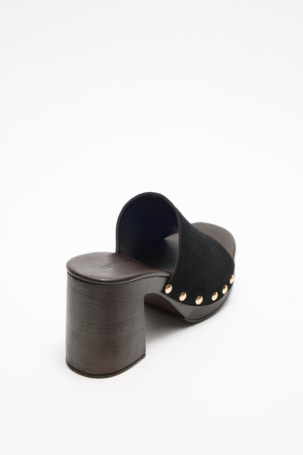 Zımba Detaylı Geniş Bant Siyah Süet Kadın Topuklu