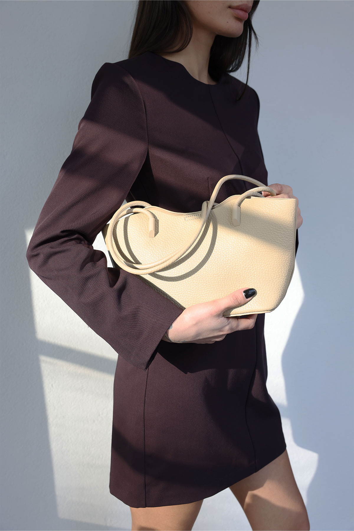 Uzun Askılı Deri Görünümlü Vizon Kadın Çanta