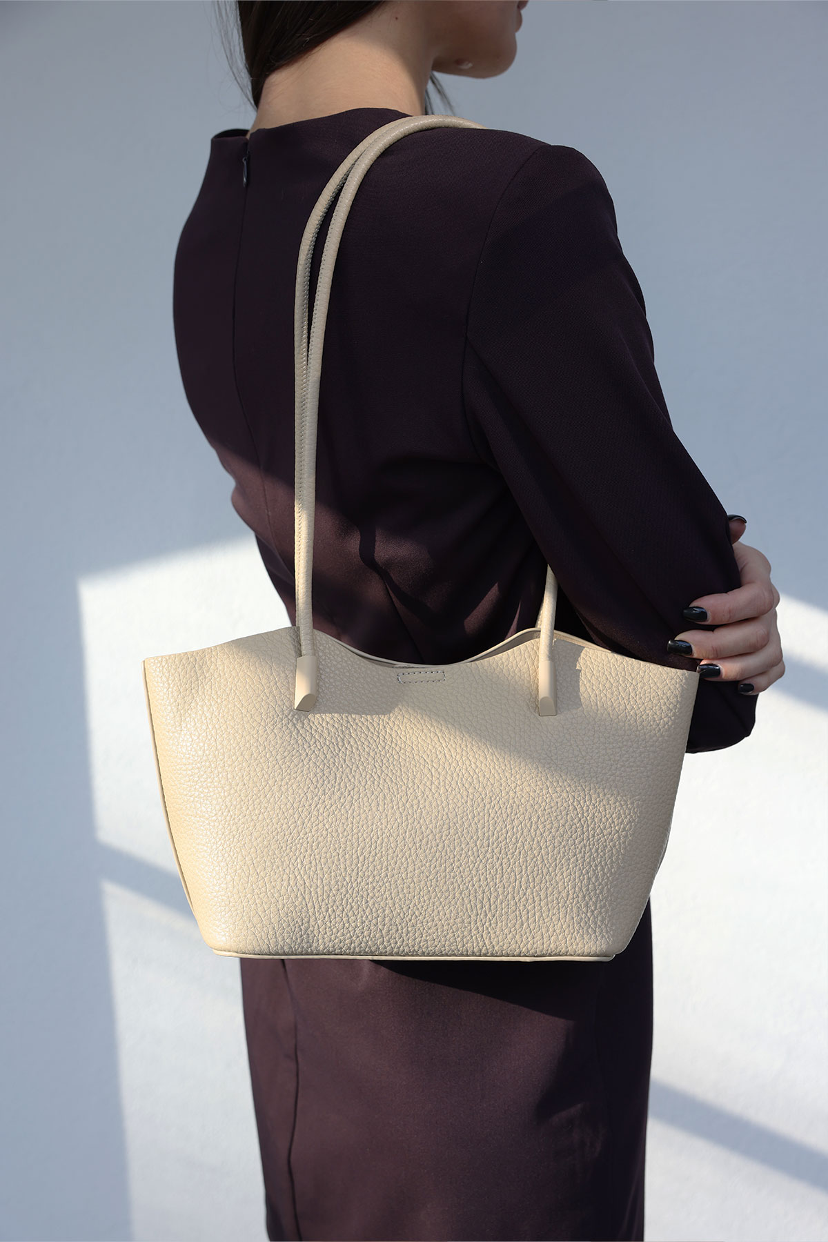 Uzun Askılı Deri Görünümlü Vizon Kadın Çanta