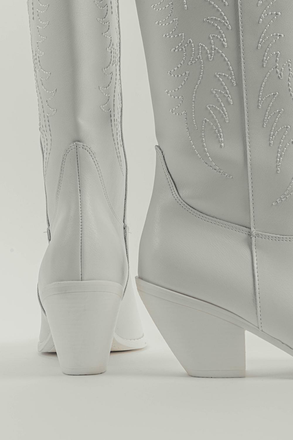 Wesley Beyaz Kadın Çizme