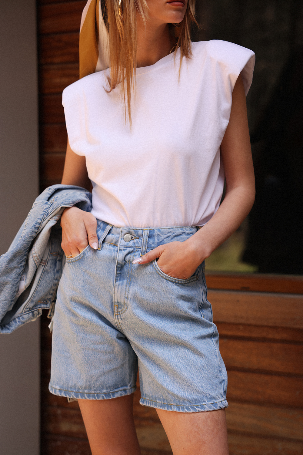 Yüksek Bel Mom Fit Denim Açık Mavi Kadın Şort