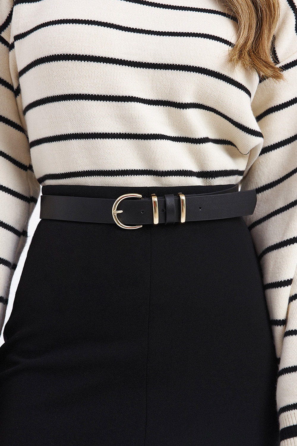 Yuvarlak Tokalı Siyah Kadın Kemer